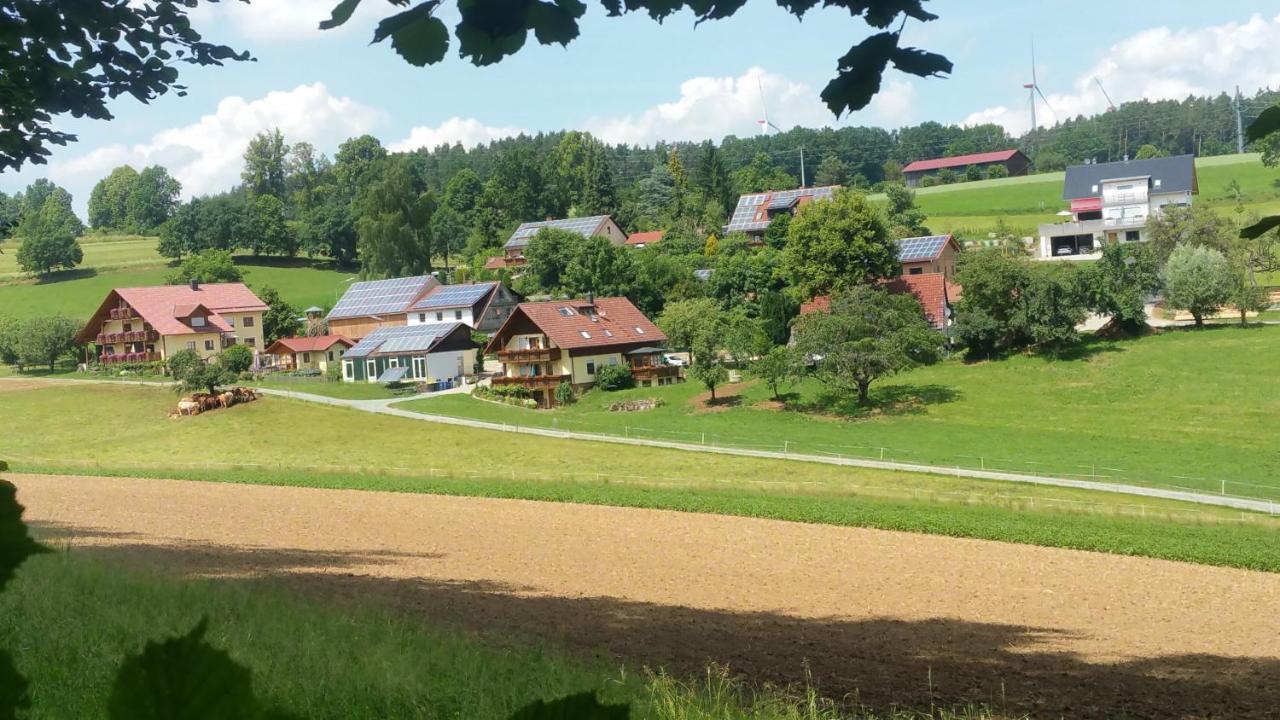 Ferienwohnung Adelhardt Eckersdorf Esterno foto