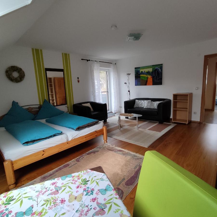 Ferienwohnung Adelhardt Eckersdorf Esterno foto